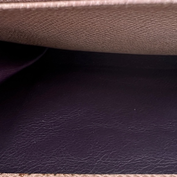 Bulgari Dusty Pink Leather Wallet - Picture 6 of 12